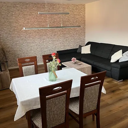 Apartment Jakobsruhe - Ferien Im Weinparadies Vendersheim